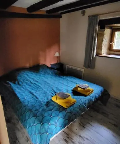 Les Tillets -noyer 度假居